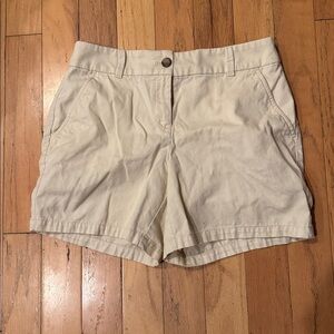 LOFT | CURVY 6” Short | Flat Front | Khaki | size 4